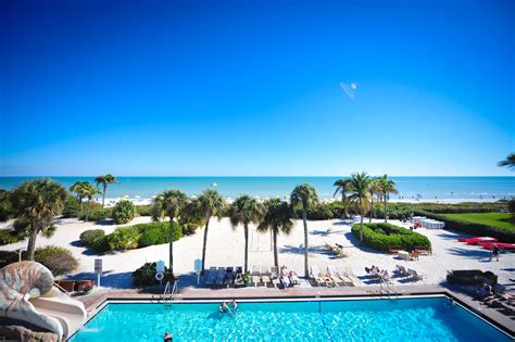 hotels near sanibel island causeway|sanibel hotels beachfront.